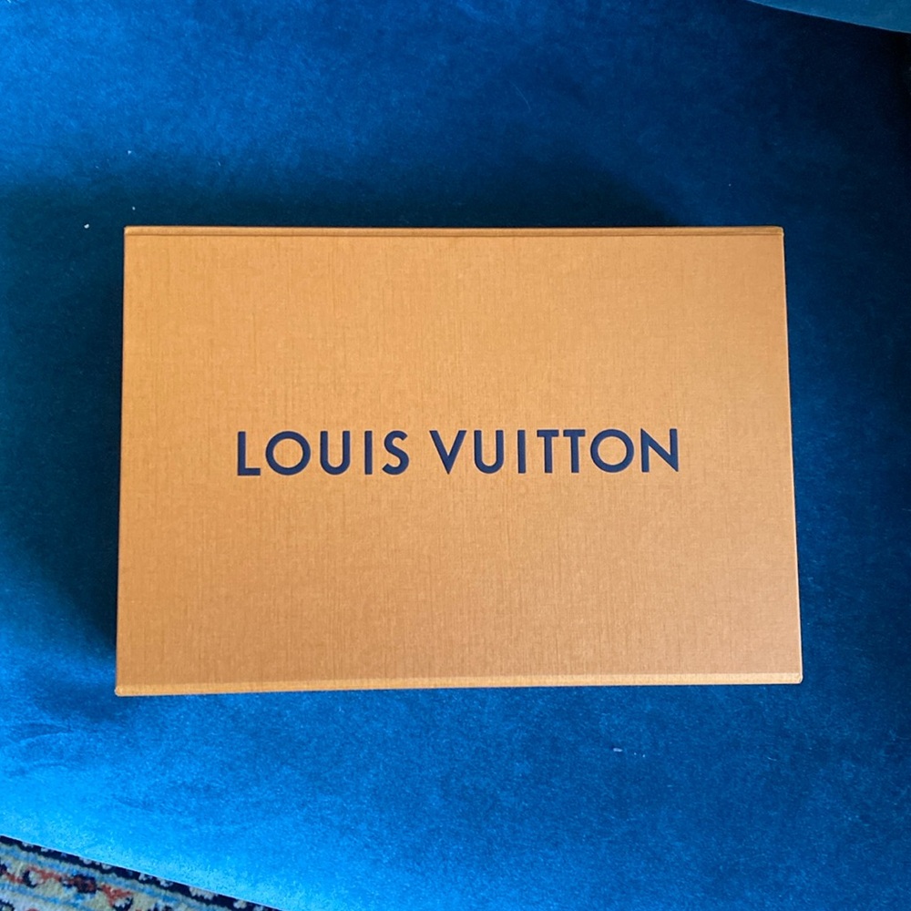 Louis Vuitton sweater box